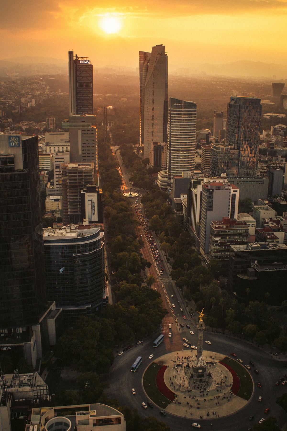 Vista aérea de Ciudad de México al atardecer